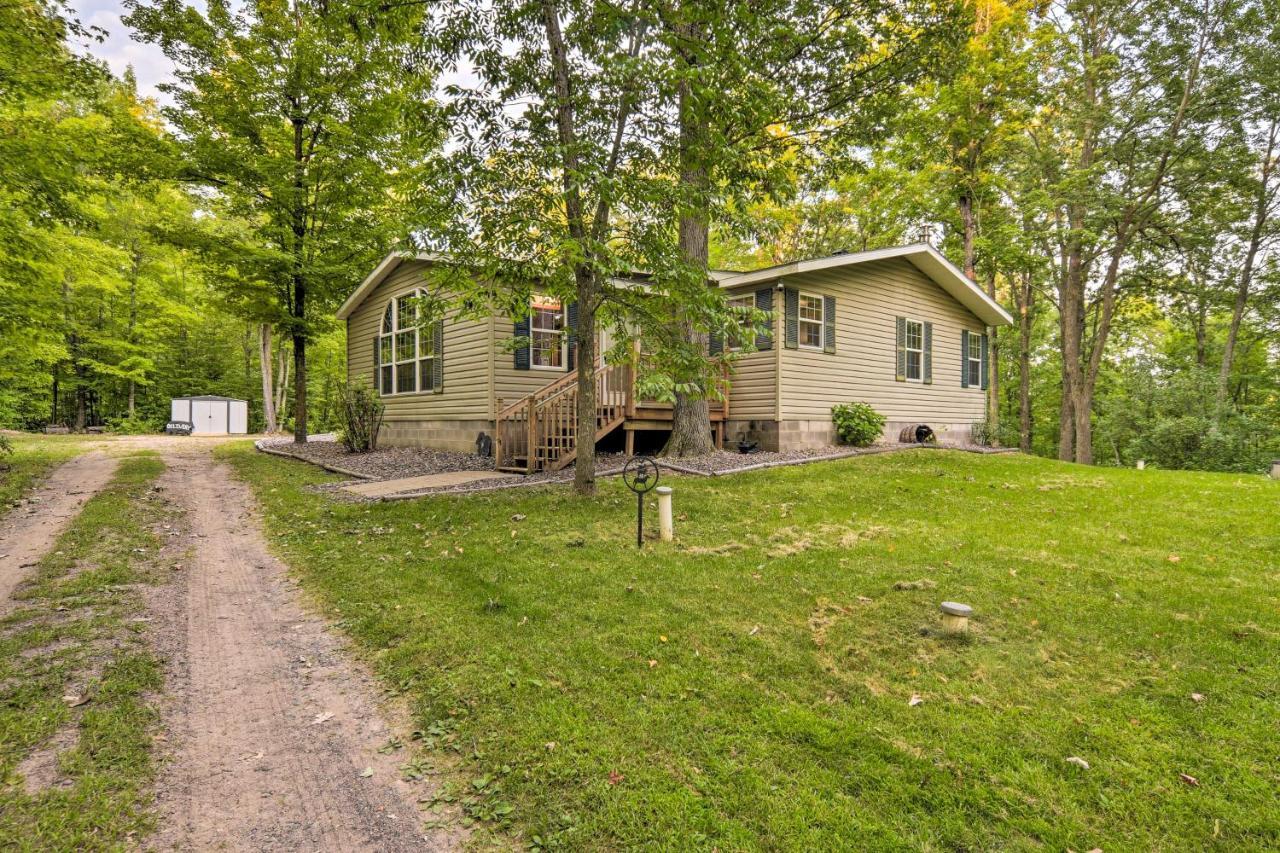 Tranquil Cabin Getaway Near Red Cedar Lake! Villa Birchwood Buitenkant foto