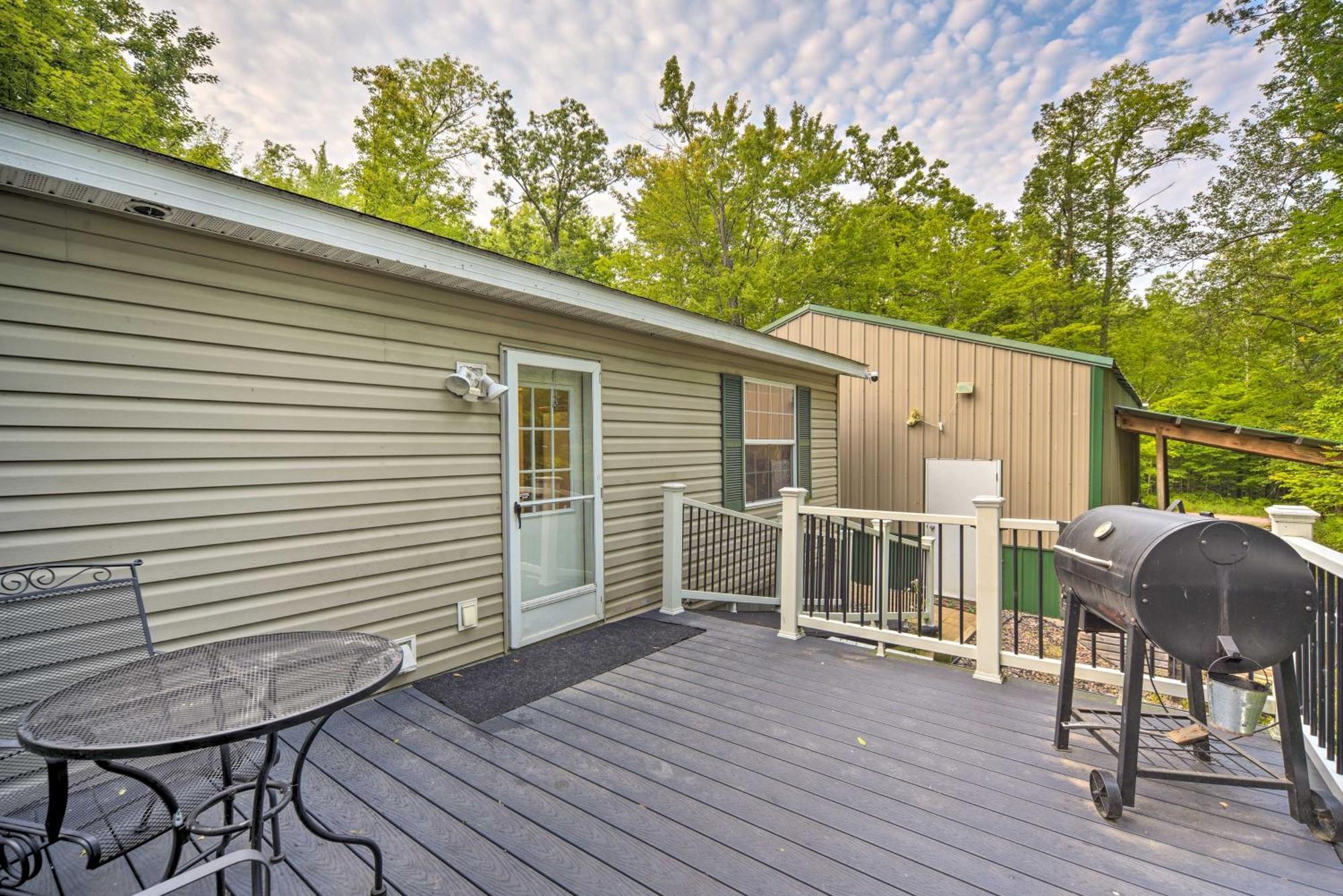 Tranquil Cabin Getaway Near Red Cedar Lake! Villa Birchwood Buitenkant foto